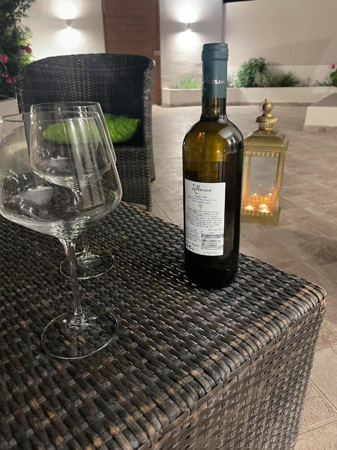Naelia Villa Pastida Luaran gambar